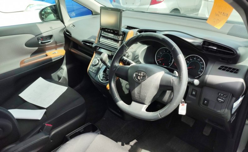 TOYOTA WISH 1.8S 2009