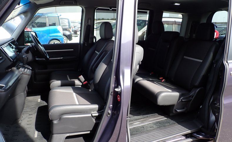 HONDA STEPWGN Cool Spirit 8seats 2015