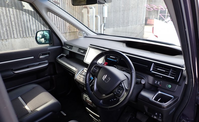 HONDA STEPWGN Cool Spirit 8seats 2015