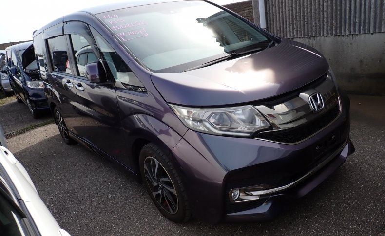 HONDA STEPWGN Cool Spirit 8seats 2015