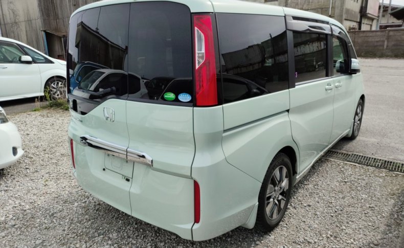 HONDA STEPWGN G-EX 8seats 2015