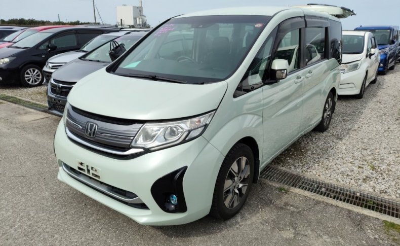 HONDA STEPWGN G-EX 8seats 2015