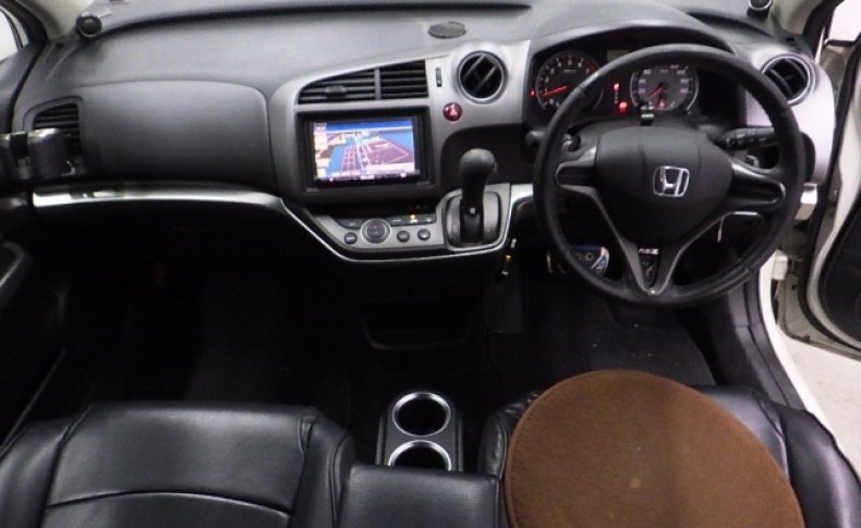 HONDA STREAM RSZ 2008