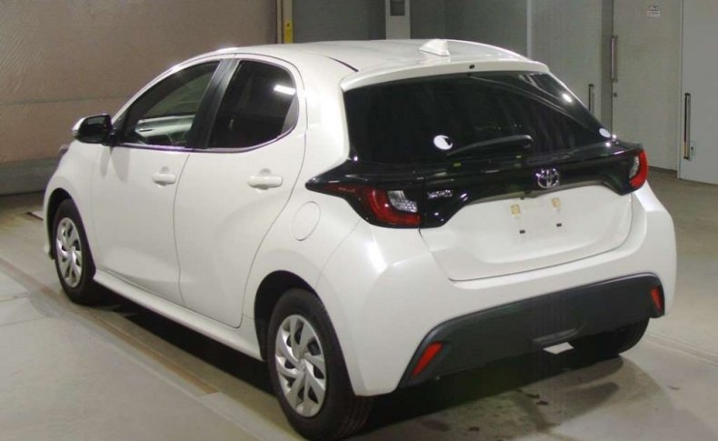 TOYOTA YARIS X 2020