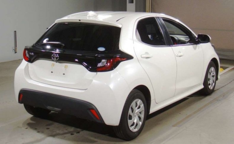 TOYOTA YARIS X 2020