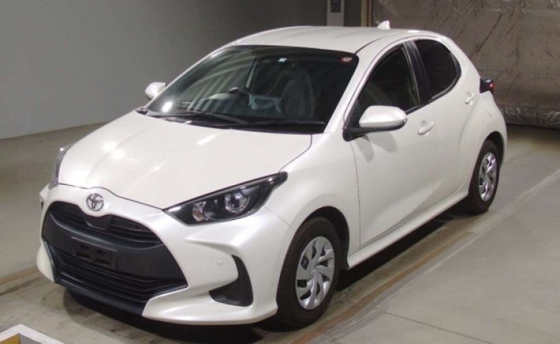 TOYOTA YARIS X 2020
