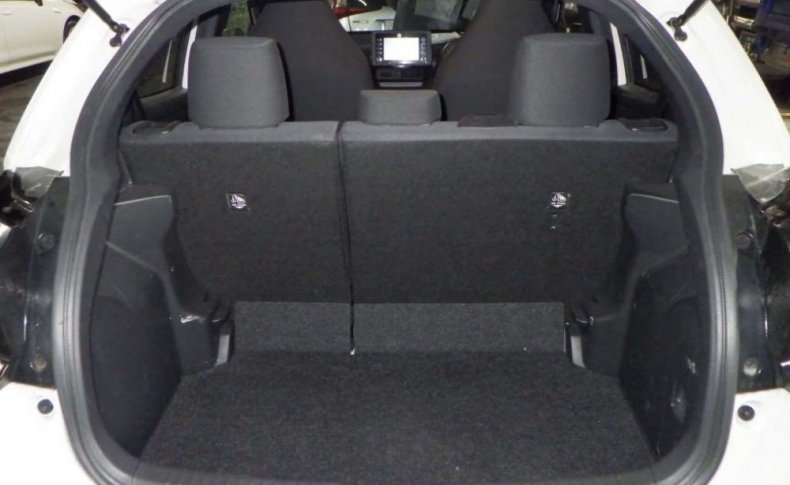 TOYOTA YARIS X 2020