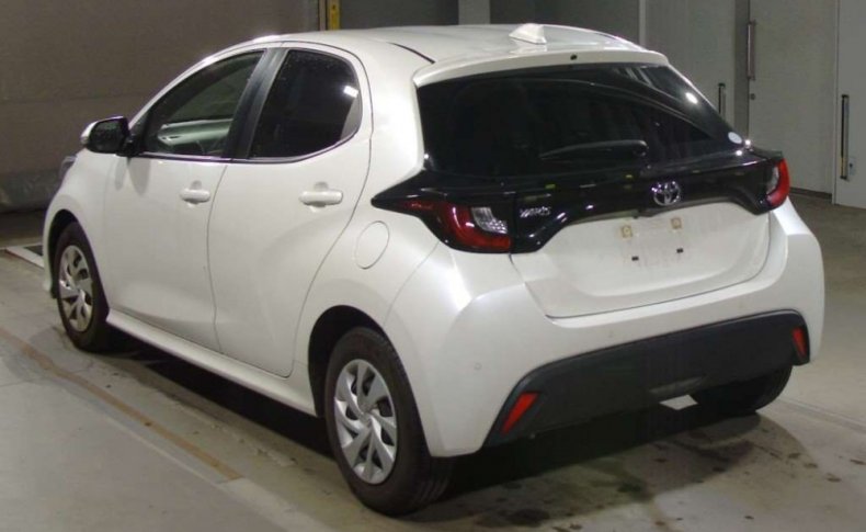 TOYOTA YARIS X 2020