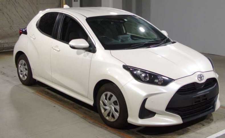 TOYOTA YARIS X 2020