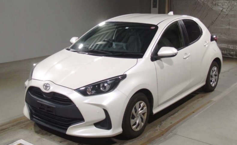 TOYOTA YARIS X 2020
