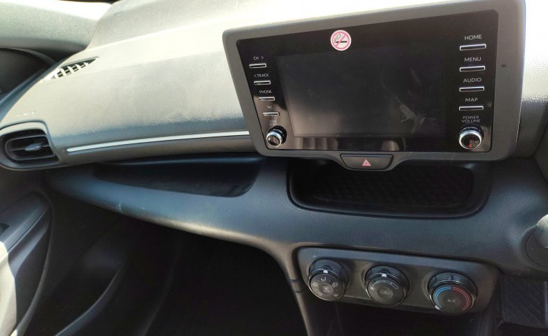TOYOTA YARIS X 2020