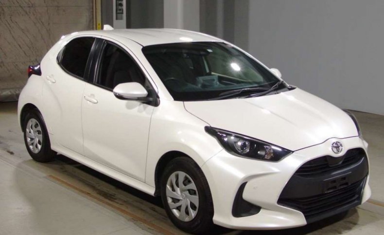 TOYOTA YARIS X 2020