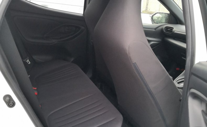 TOYOTA YARIS X 2020