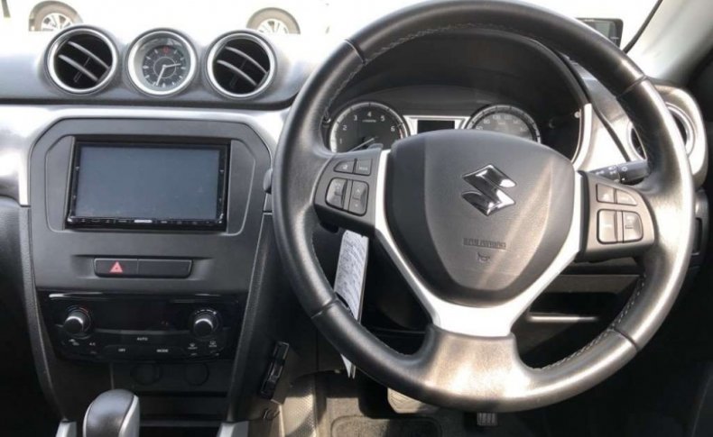 SUZUKI ESCUDO Base Grade 2015