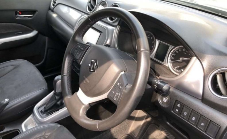 SUZUKI ESCUDO Base Grade 2015