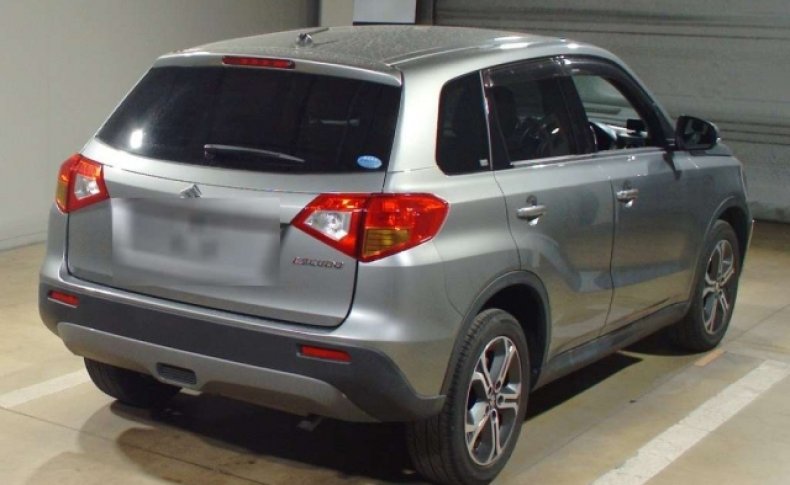 SUZUKI ESCUDO Base Grade 2015