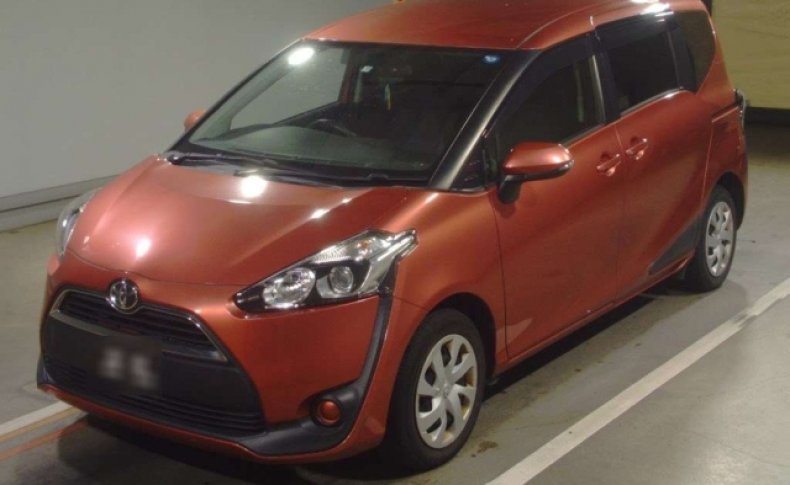 TOYOTA SIENTA X 2015