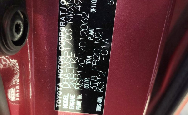 TOYOTA SIENTA X 2015