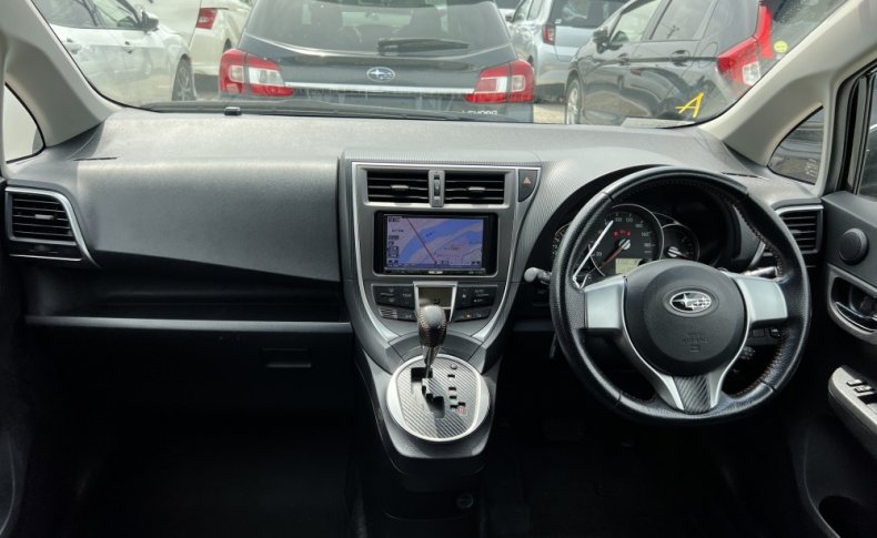 SUBARU TREZIA 1.5i- Type Euro 2011