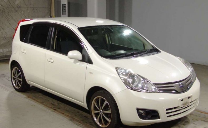 NISSAN NOTE 15X 2010