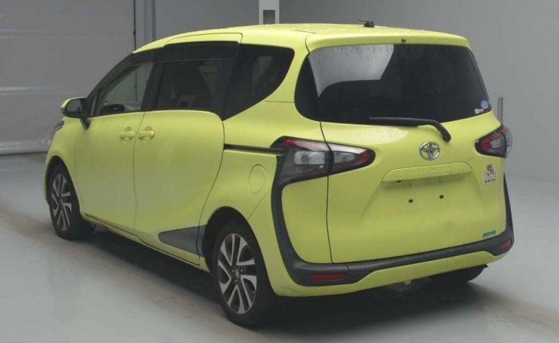 TOYOTA SIENTA G 2015