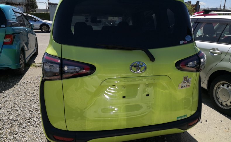 TOYOTA SIENTA G 2015