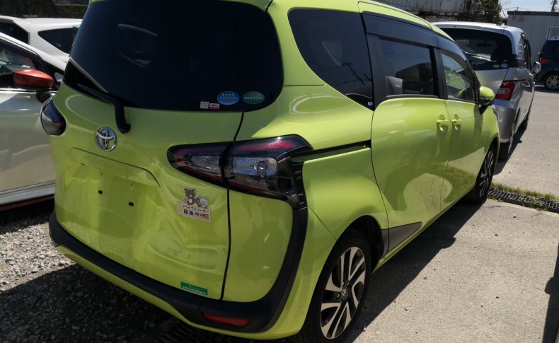 TOYOTA SIENTA G 2015
