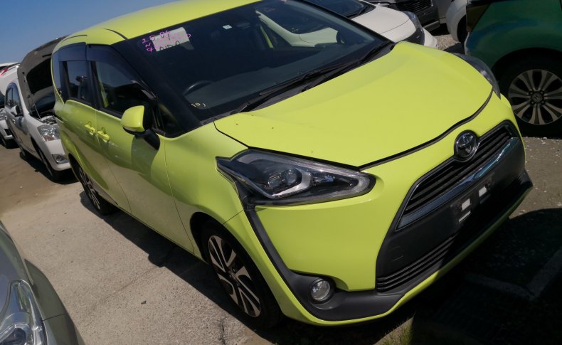 TOYOTA SIENTA G 2015