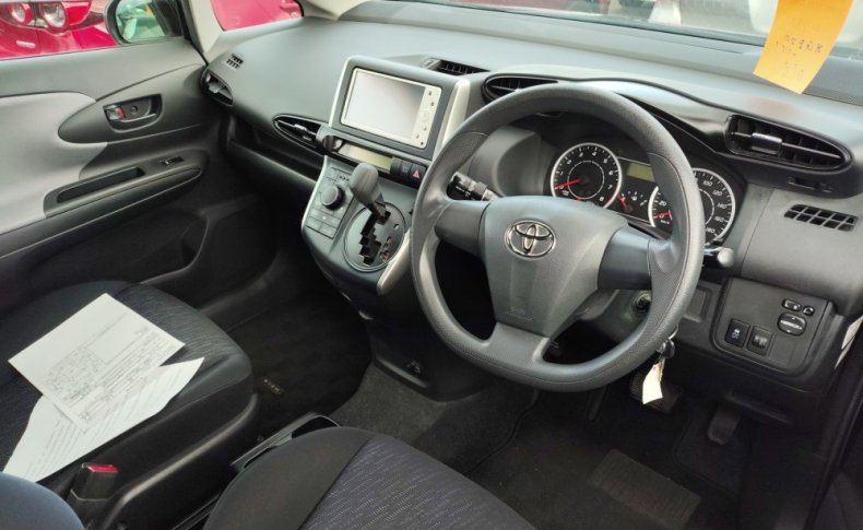 TOYOTA WISH X 2009
