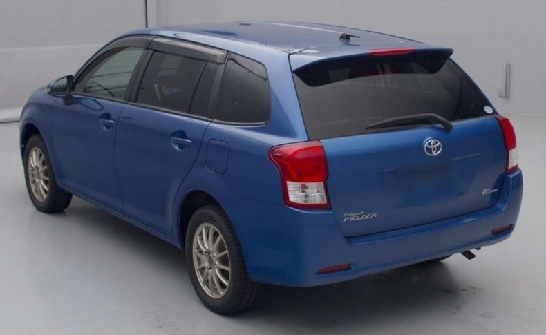 TOYOTA COROLLA FIELDER 1.5G 4WD 2013