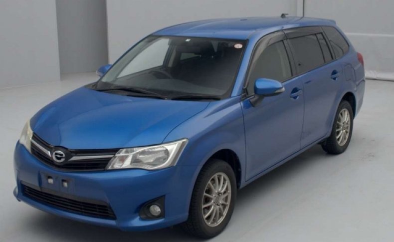 TOYOTA COROLLA FIELDER 1.5G 4WD 2013