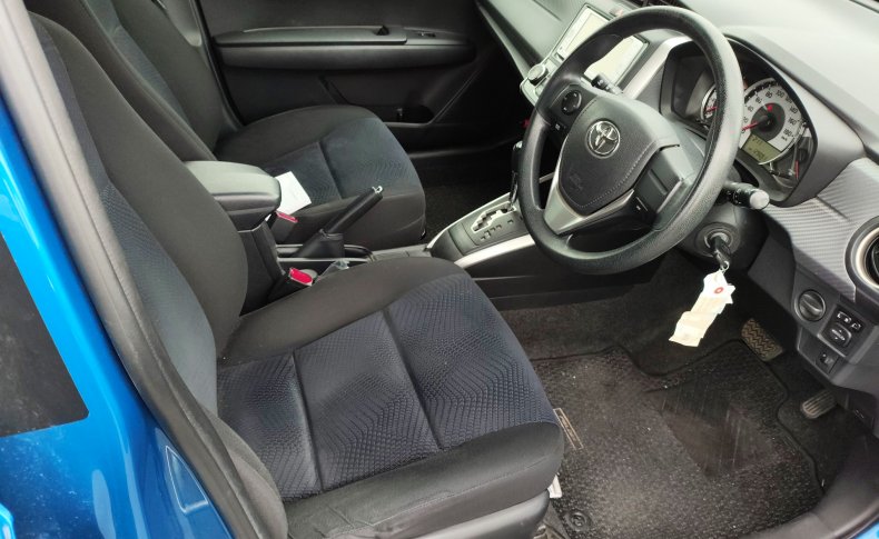 TOYOTA COROLLA FIELDER 1.5G 4WD 2013