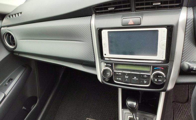 TOYOTA COROLLA FIELDER 1.5G 4WD 2013