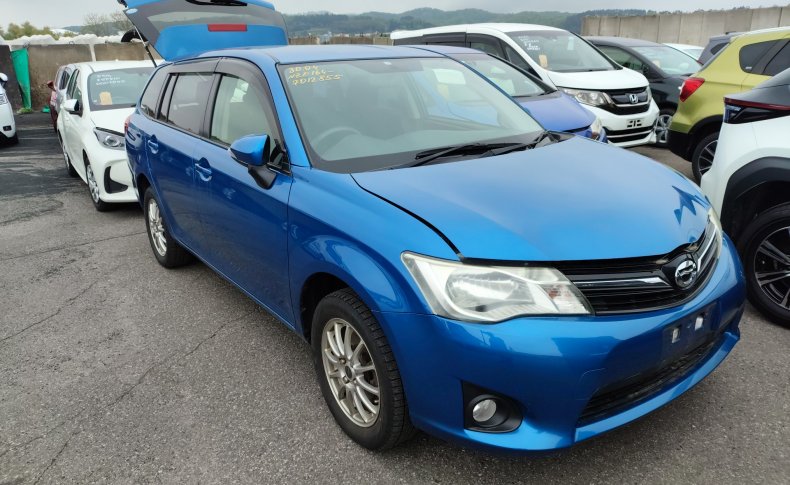TOYOTA COROLLA FIELDER 1.5G 4WD 2013