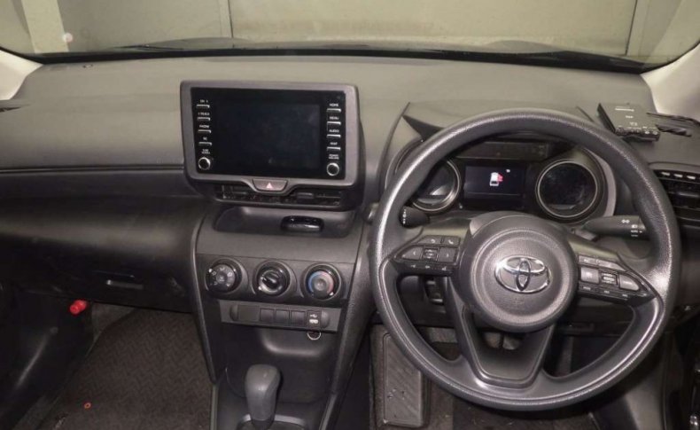 TOYOTA YARIS CROSS X 2021