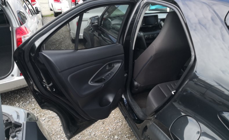TOYOTA YARIS CROSS X 2021