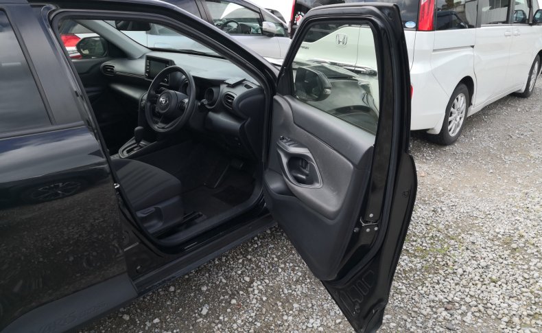 TOYOTA YARIS CROSS X 2021
