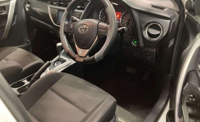 TOYOTA AURIS 150X S Package 2013