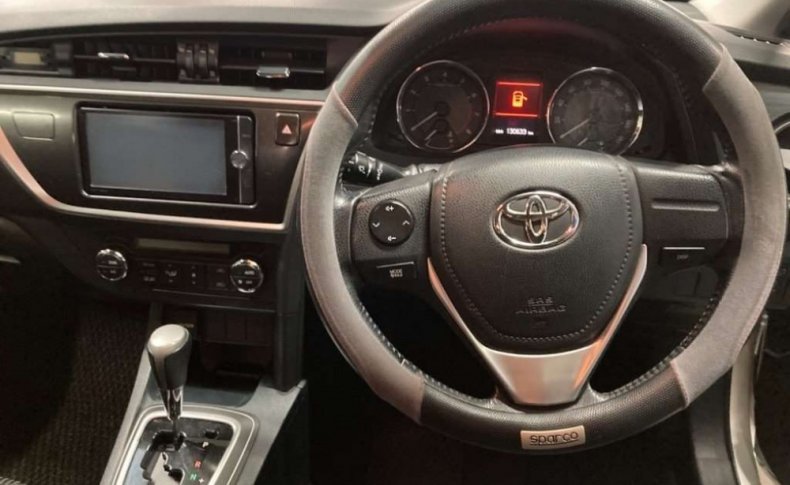 TOYOTA AURIS 150X S Package 2013