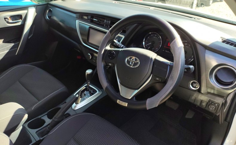 TOYOTA AURIS 150X S Package 2013