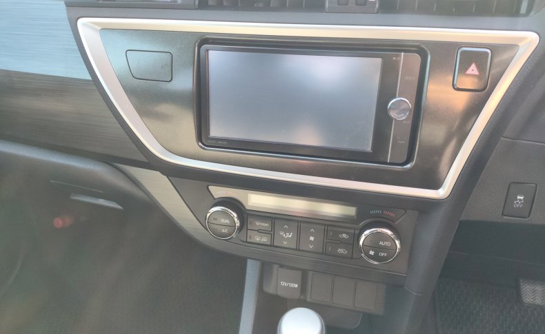 TOYOTA AURIS 150X S Package 2013