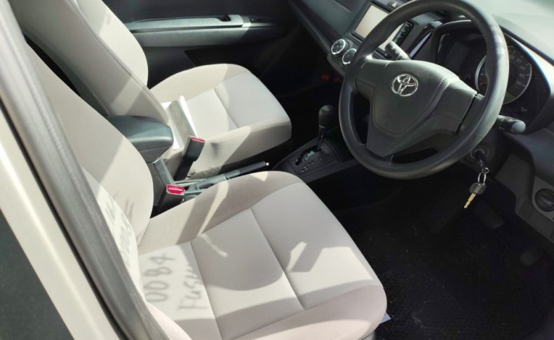 TOYOTA COROLLA AXIO 1.5 X 2015