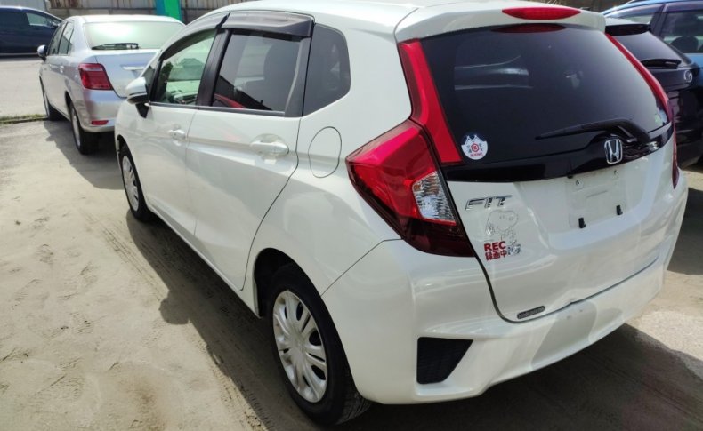 HONDA FIT 13G L Package 2014