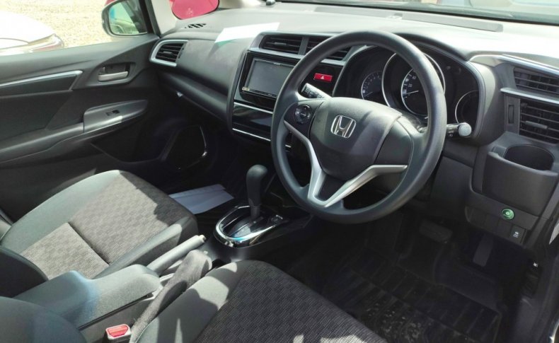 HONDA FIT 13G L Package 2014