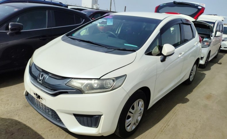 HONDA FIT 13G L Package 2014