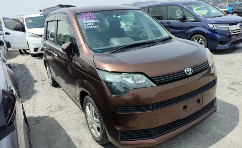 TOYOTA SPADE F 2014