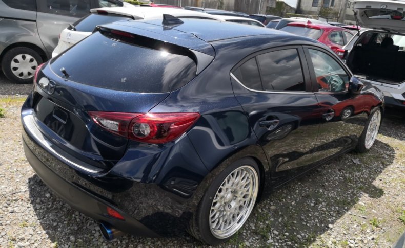 MAZDA AXELA S 2015