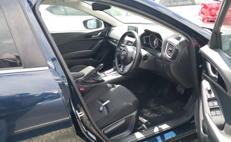 MAZDA AXELA S 2015