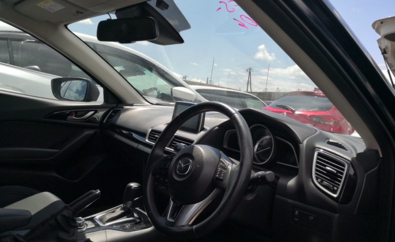 MAZDA AXELA S 2015