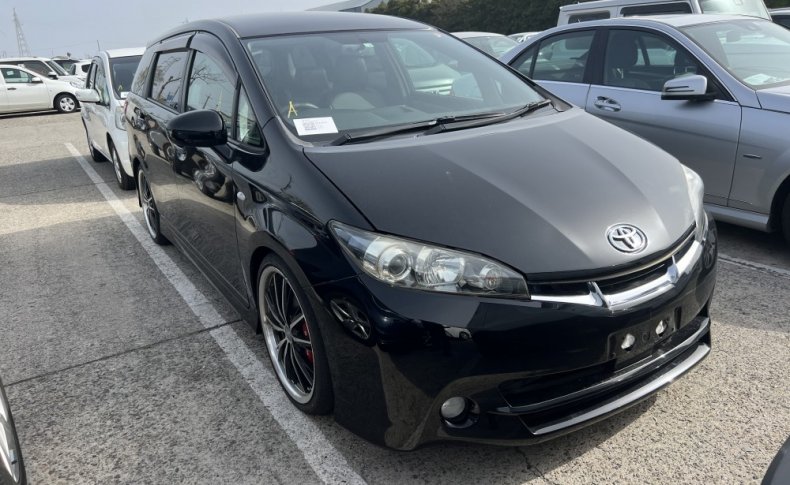 TOYOTA WISH 1.8 S 2010